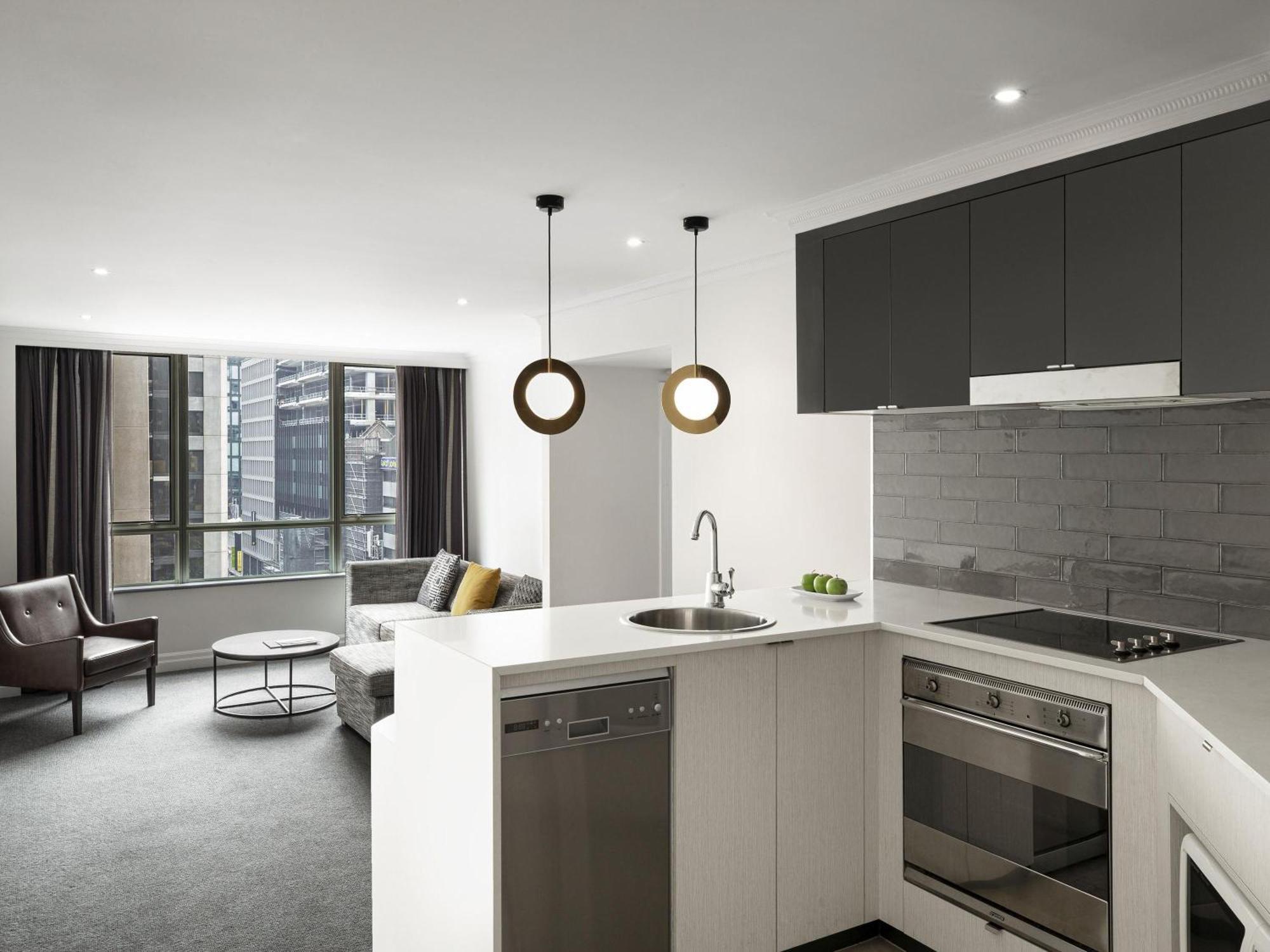 Mantra 2 Bond Street Aparthotel 4*